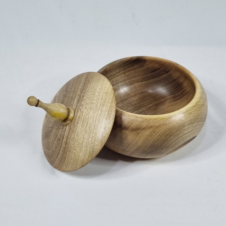 شکلات خوری خمره ای درب دار